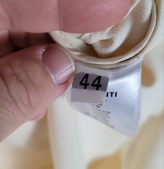 LIVIANA CONTI | patch pocket snap button raw edge cropped Italian blazer - Picture 5 of 7